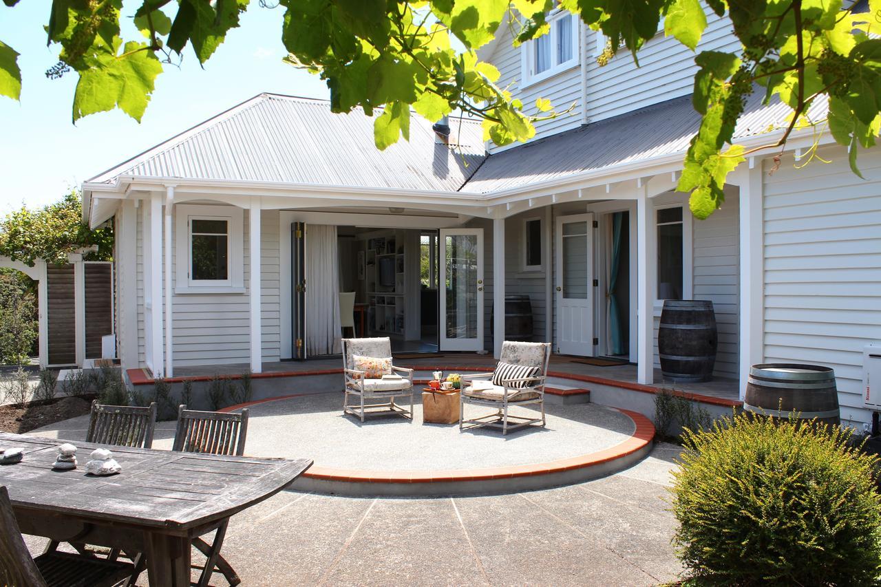 Browns Boutique Bed And Breakfast Whanganui Eksteriør bilde